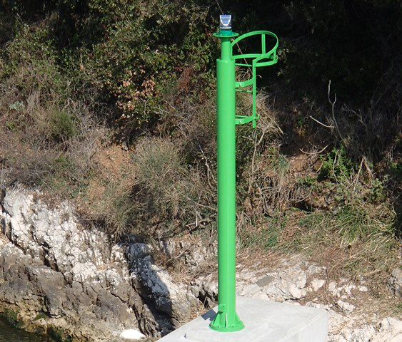 Postavljanje zelenog obalnog svjetla u zaljevu Raša